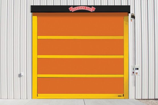 Read more about the article Strutted Exterior Heavy-Duty High Speed Fabric Door (993)